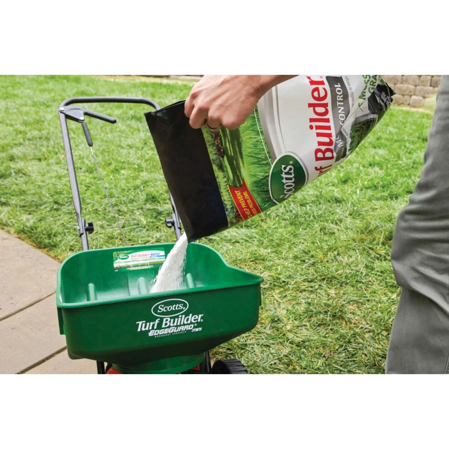 Scotts Turf Builder With Moss Control 25 Lb. 5000 Sq. Ft. 23-0-3 Lawn Fertilizer 5 Scotts Turf Builder With Moss Control 25 Lb. 5000 Sq. Ft. 23-0-3 Lawn Fertilizer - Image 3